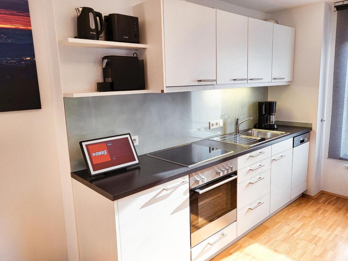 Zentrale Ferienwohnung In Aalen City Mit 4-Sternen Buitenkant foto