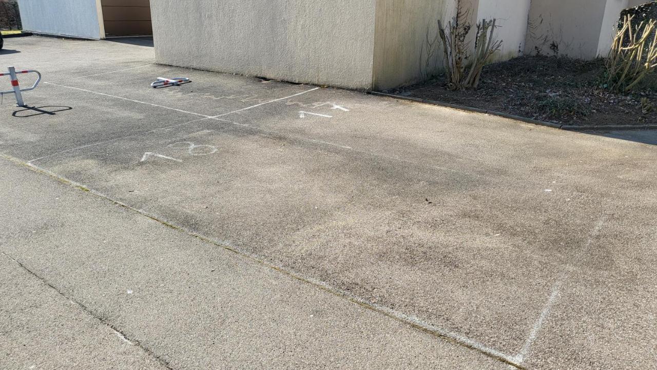Zentrale Ferienwohnung In Aalen City Mit 4-Sternen Buitenkant foto